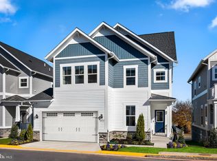 20722 Wellers Corner Sq, Ashburn, VA 20147