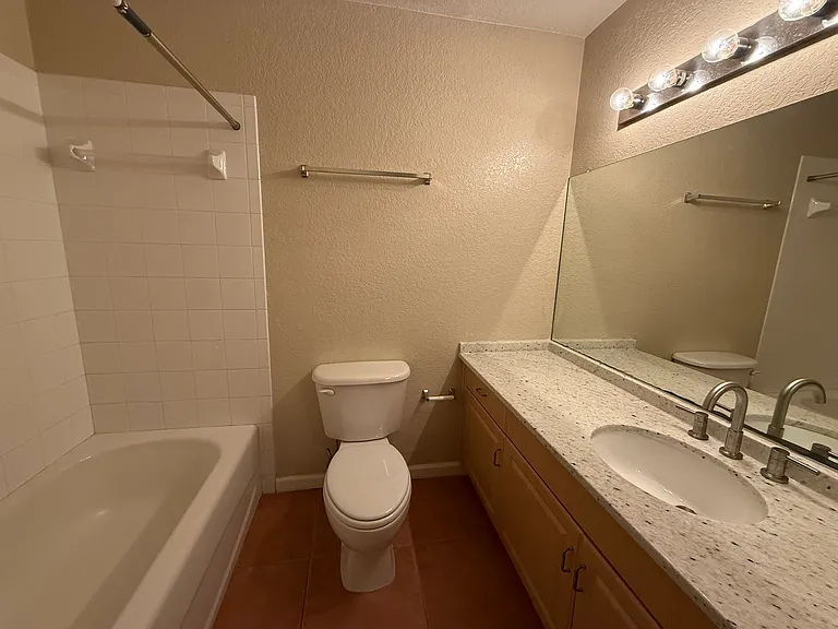 6240 Ashbury Palms Dr — Photo 11