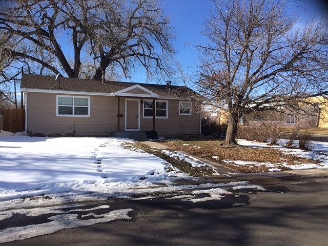 Attached 1 car garage w