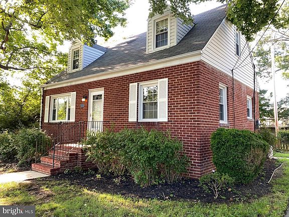 2nd image of 609 Wicomico St