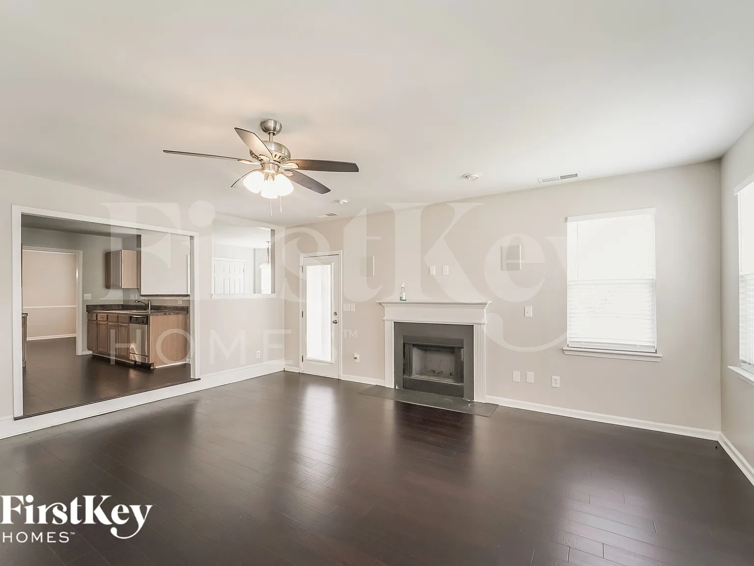 3 bed, 2.5 bath, 2735 sqft, $2,630 — Photo 3