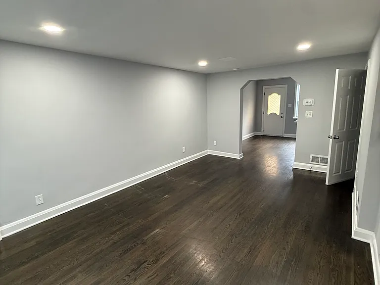 1010 Parksley Ave — Photo 6