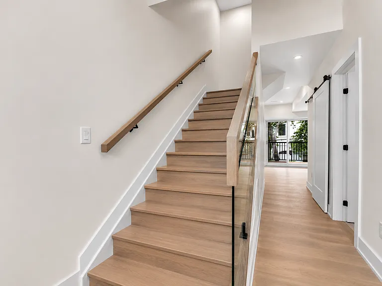 372 Berkley Ave #A — Photo 12