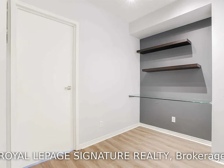 42 Western Battery Rd #704 — Photo 15