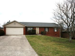 209 Samuel Ross Ct, Richmond, KY 40475