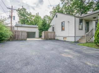 2034 Ashby Rd, Saint Louis, MO 63114