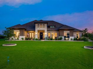 220 McCrummen Ln, Heath, TX 75093