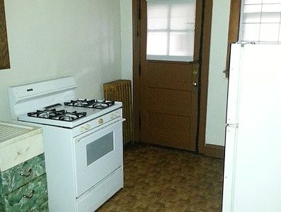 4th image of 7709 S Essex Ave