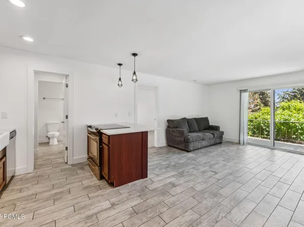 2025 Canyons Resort Dr APT D4, Park City, UT 84098