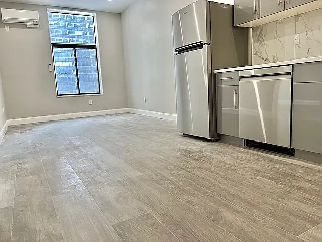 24 W 56th St #4 — Photo 2