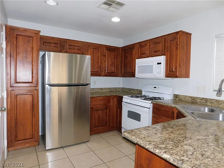 634 Bald Hill Ct — Photo 11