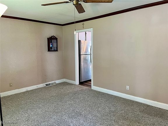 3rd image of 12506 Lena Ave