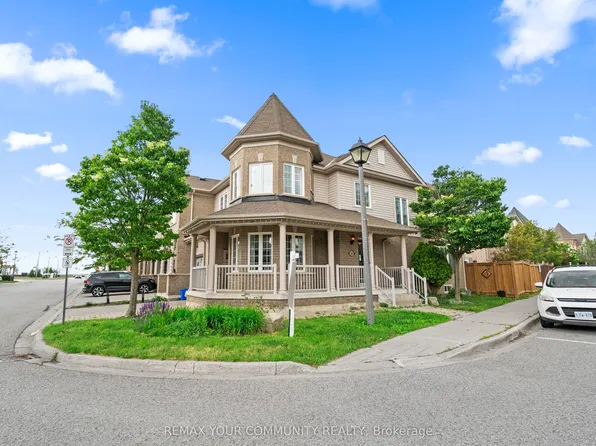 18 Telstar Way, Whitby, ON L1M 0G2