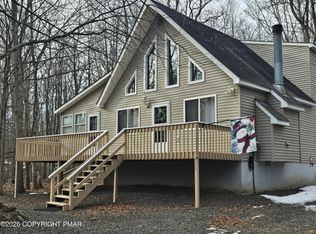 578 Maxatawny Dr, Pocono Lake, PA 18347