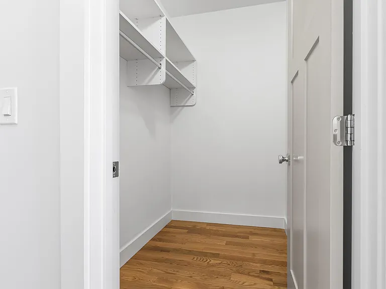 181 Bennington St #4 — Photo 13