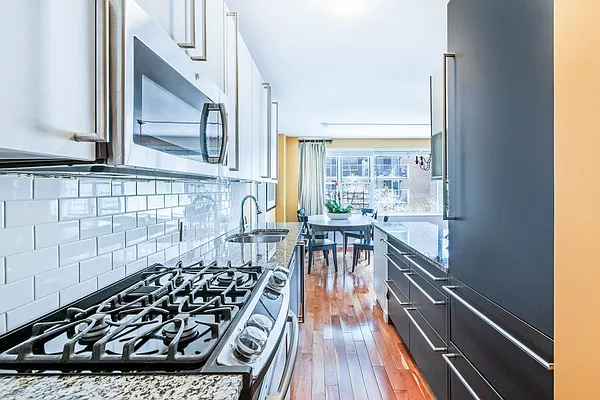 Sold by Compass | media 3