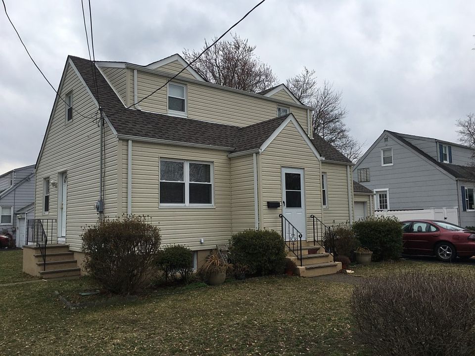 2nd image of 39-28 Berdan Ave