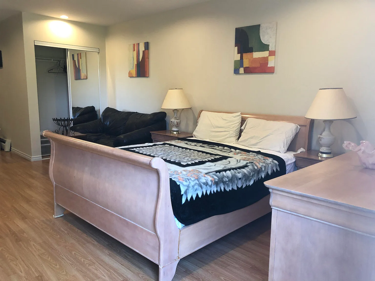 2 bed, 980 sqft, $2,200 — Photo 4