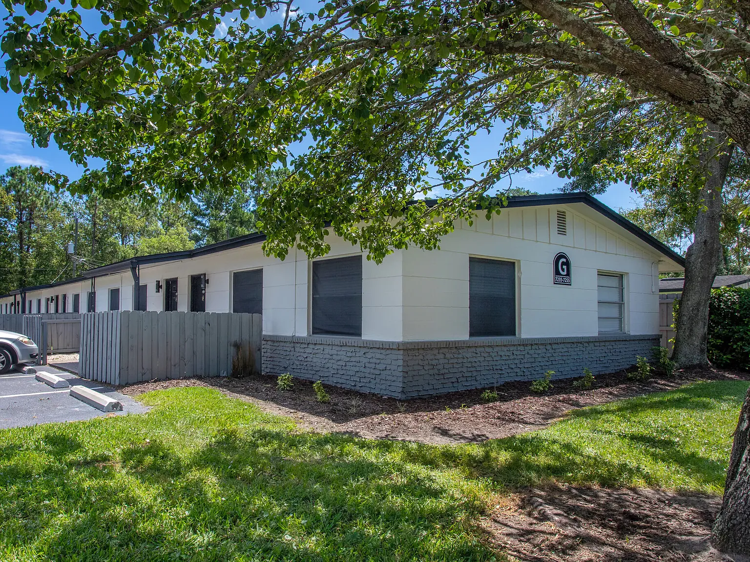 Ortega Village Apartments — Photo 3