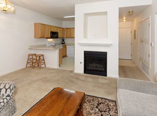 18278 E Flora Pl UNIT B, Aurora, CO 80013