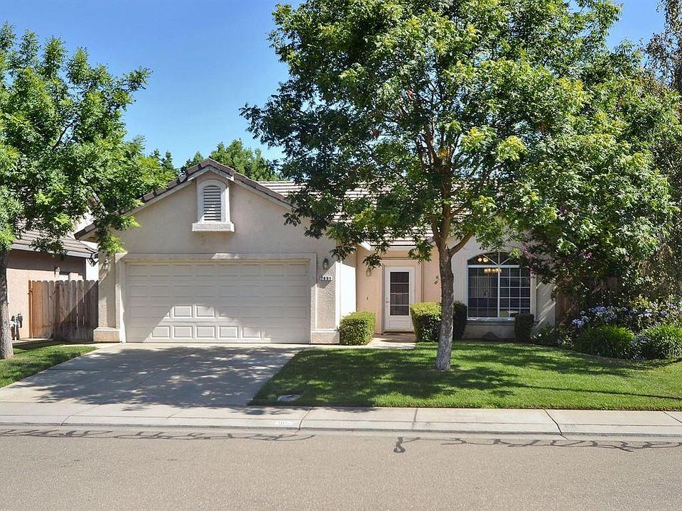 1st image of 2851 Mosswood Dr