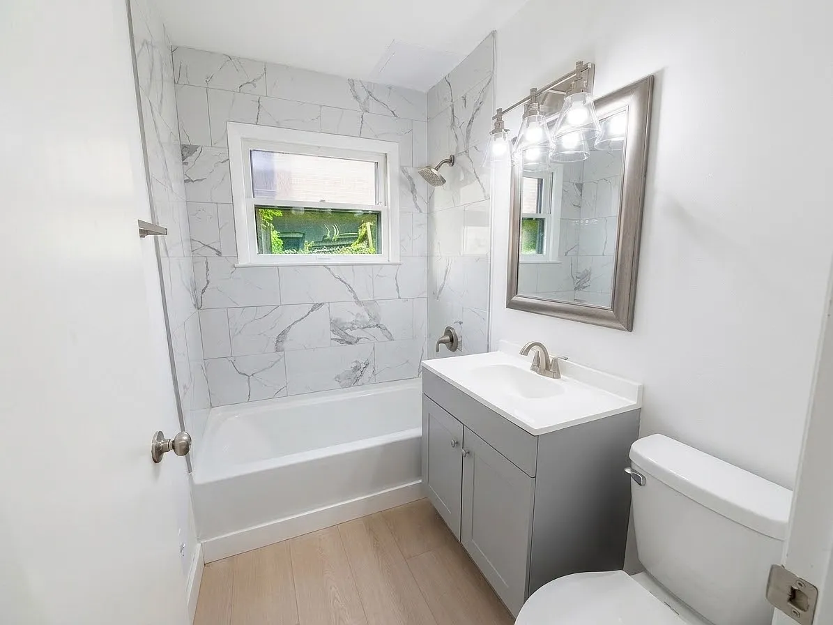 2 bed, 1000 sqft, $1,350 — Photo 4