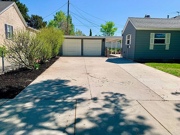 Driveway to Garage