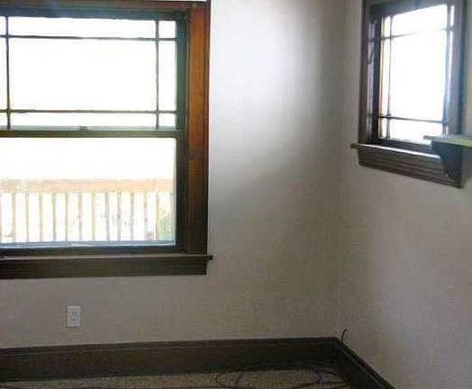 4th image of 1591 Hopkins Ave