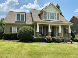 6 Grove Park Cir, Cartersville, GA