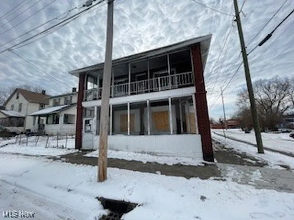 2402 14th St NE, Canton, OH 44705