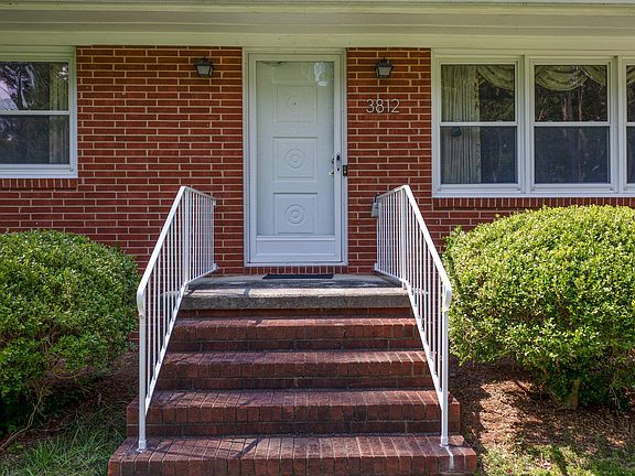 2nd image of 3812 Tremont Dr