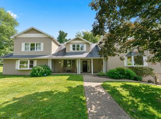 49 Fairview Rd, Morgantown, WV 26508