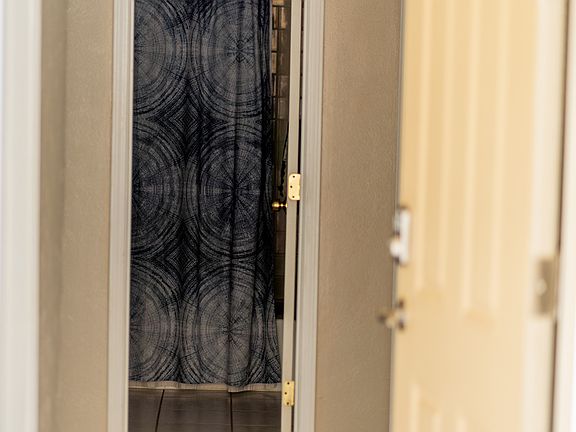 4th image of 4804 E Kentucky Ave Unit B