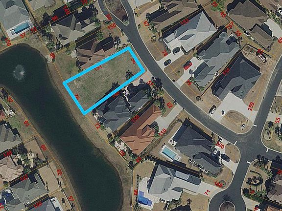 2nd image of 961 Bluffview Dr.