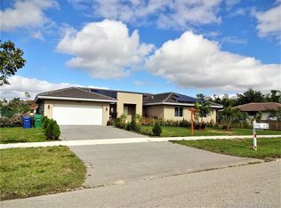 20421 SW 320th St, Homestead, FL 33030