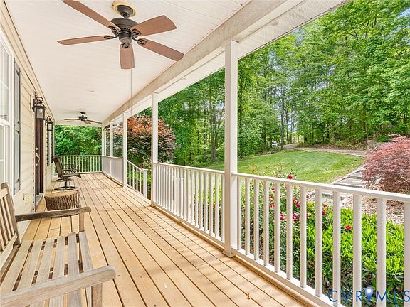 5th image of 2526 Old Tavern Rd