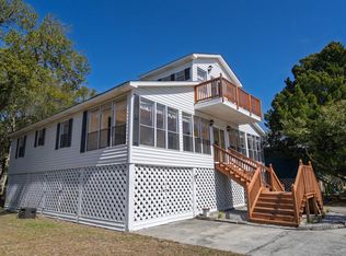 2305 Myrtle St, Edisto Island, SC 29438