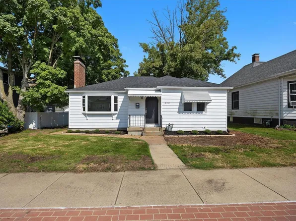 420 Vandalia St, Collinsville, IL 62234