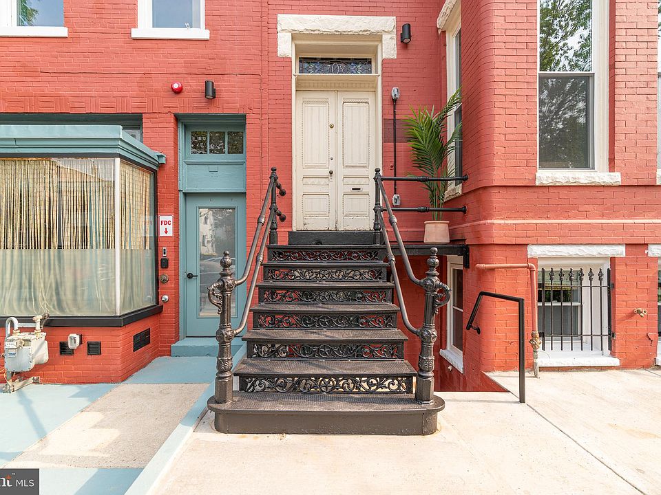 1st image of 711 G St SE