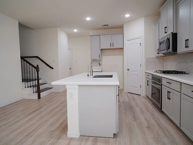 1432 Four Corner Ln — Photo 9