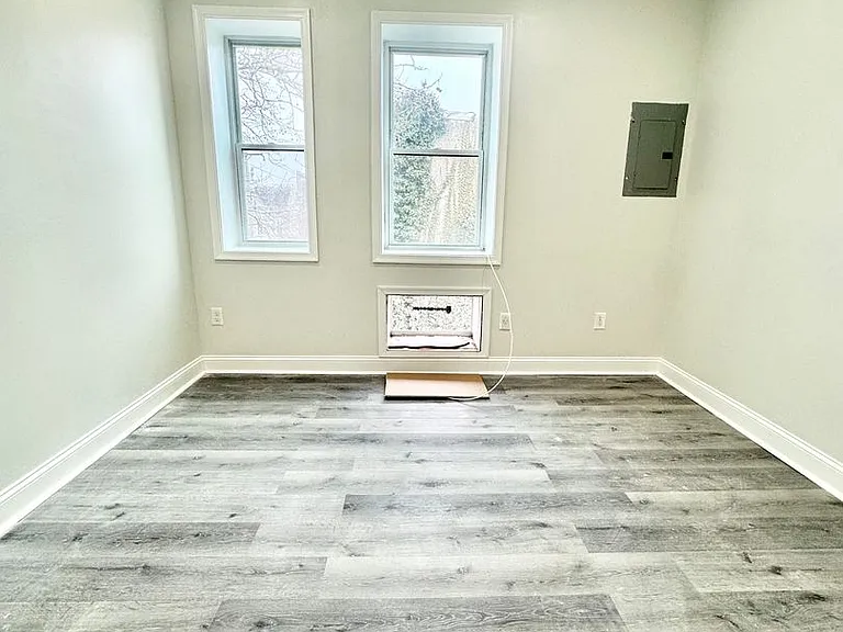 5002 Walnut Street — Photo 5