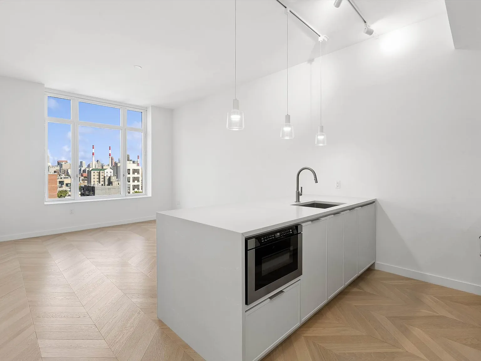 41-05 29th Street — Photo 2