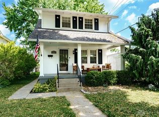 445 Monteray Ave, Oakwood, OH 45419