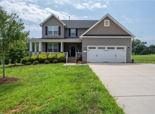 112 Saddlebrook Dr, Advance, NC 27006