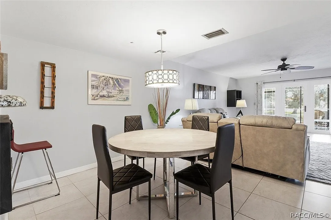 2 bed, 2.5 bath, 1320 sqft, $1,850 — Photo 3