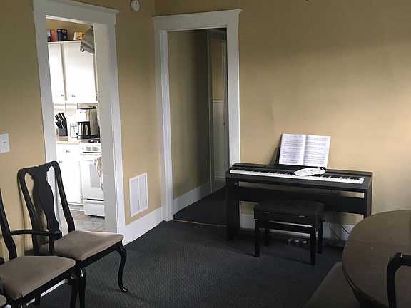 5th image of 1504 Hertel Ave #4