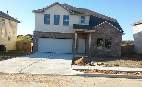 2nd image of 521 Eagle Brook Ln
