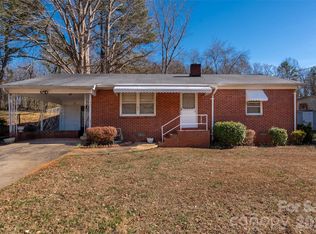 1631 Lincoln Dr, Shelby, NC 28152