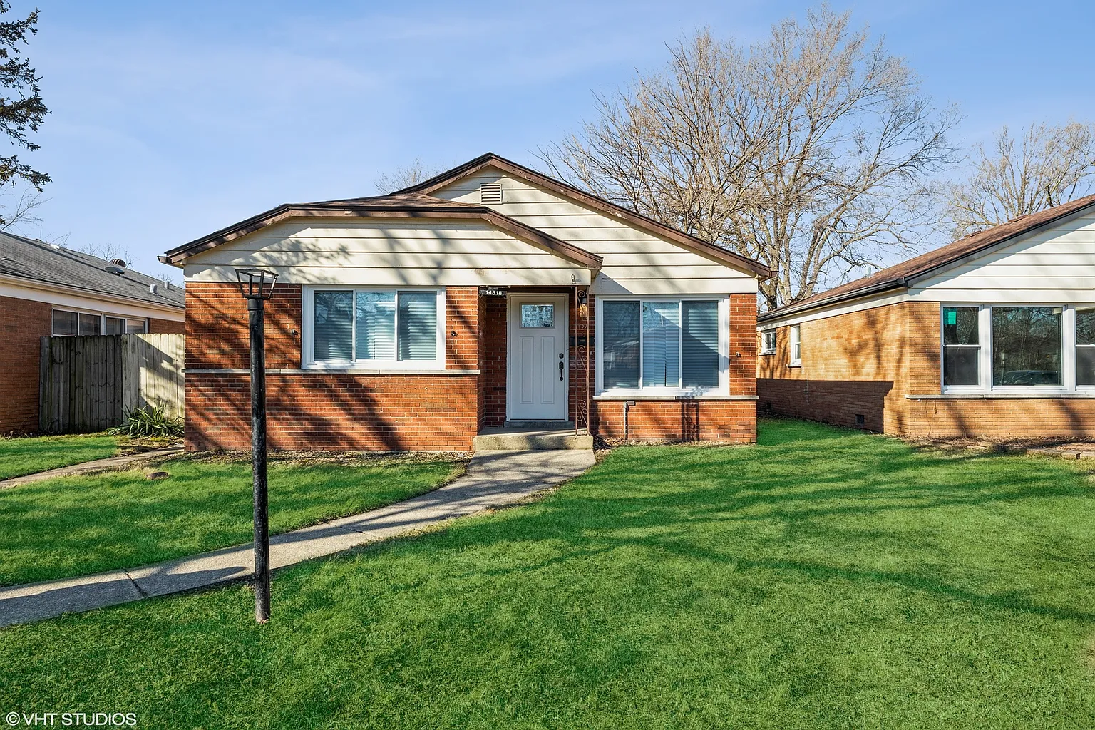 14818 Michigan Ave photo 1