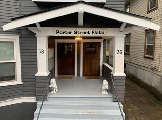 38 SW Porter St APT 6, Portland, OR 97201